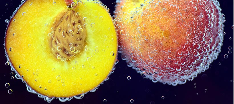 How to Peel a Ripe Peach for Salads, Pies & Cobblers